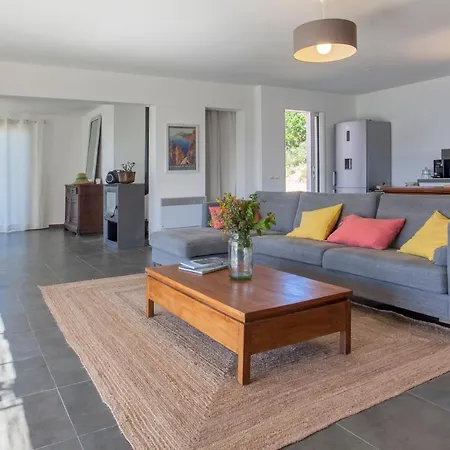 Buttone Villa *